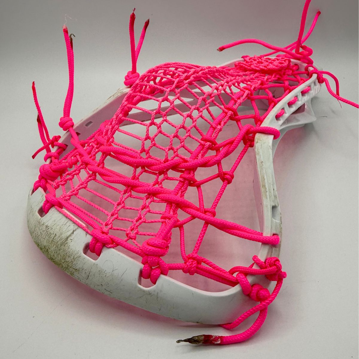 Electric Pink Valkyrie Runner Stringing Kit